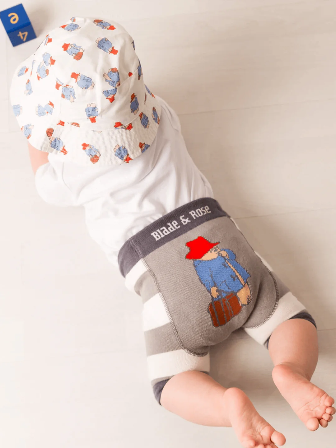 Paddington™ Loves to Travel Shorts - Image 3
